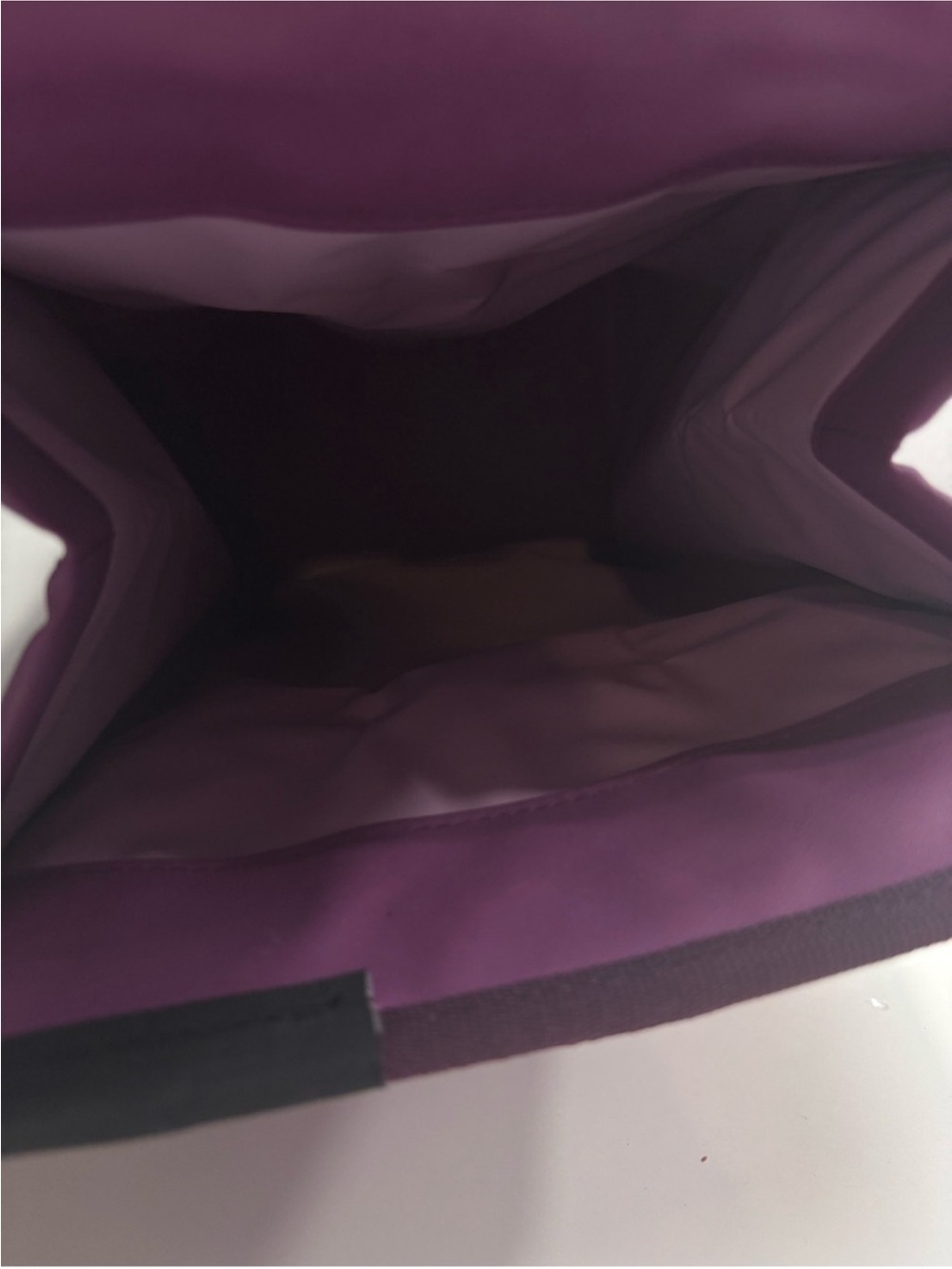 YETI Daytrip Foldable Lunch
Bag Cooler Nordic Purple - Picture 3 of 6